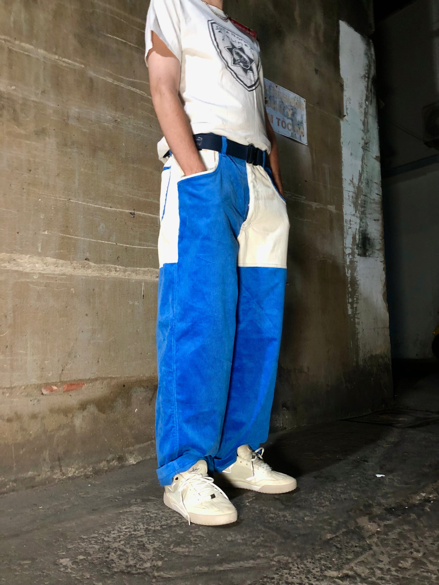 Mập Corduroy Shark Attack Pants