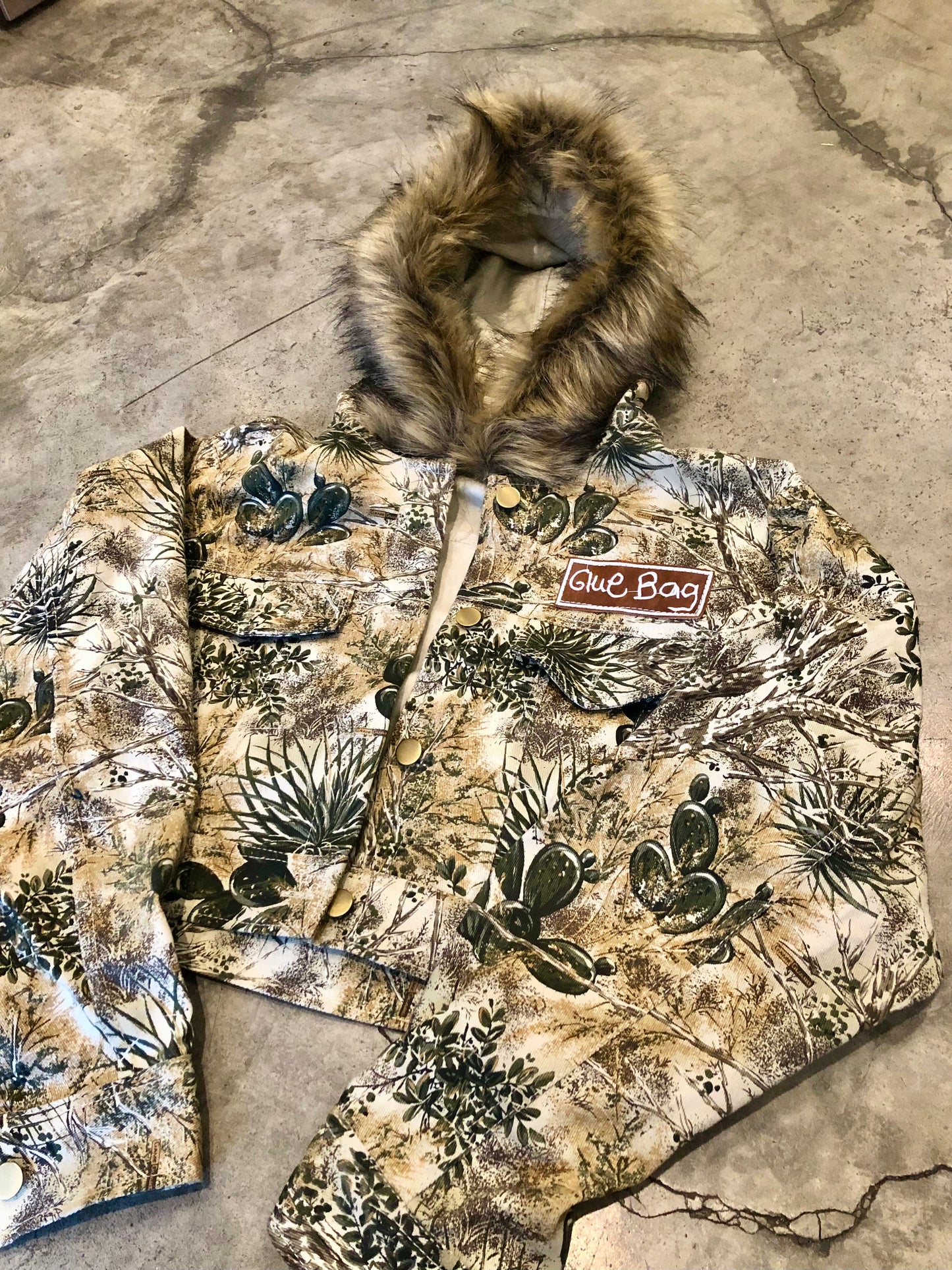 Cropped Hooded Camo Jacket